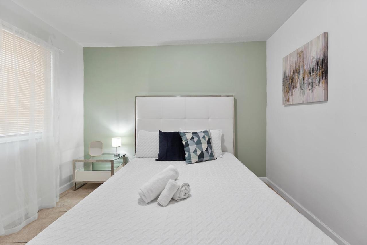 Vibrant 2 Bedroom Apt Near Brickell Apartment Miami