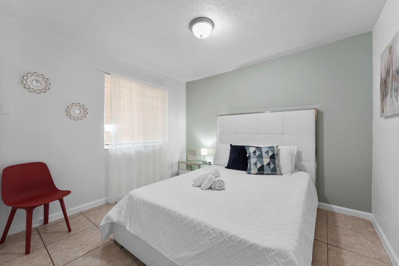 Apartment Vibrant 2 Bedroom Apt Near Brickell Miami